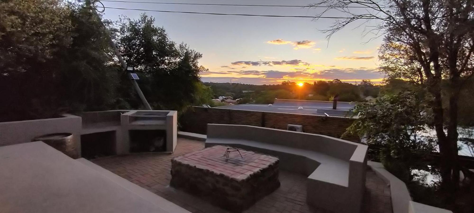 Mountain Gem Bed & Breakfast Bloemfontein Exterior photo